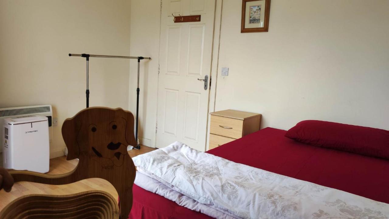 Budget-Friendly Self-Serve Lodging Galway Extérieur photo