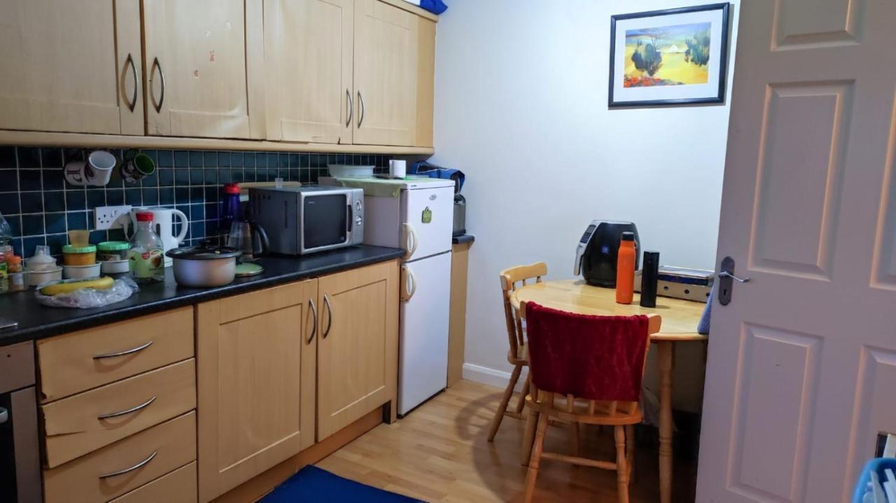 Budget-Friendly Self-Serve Lodging Galway Extérieur photo